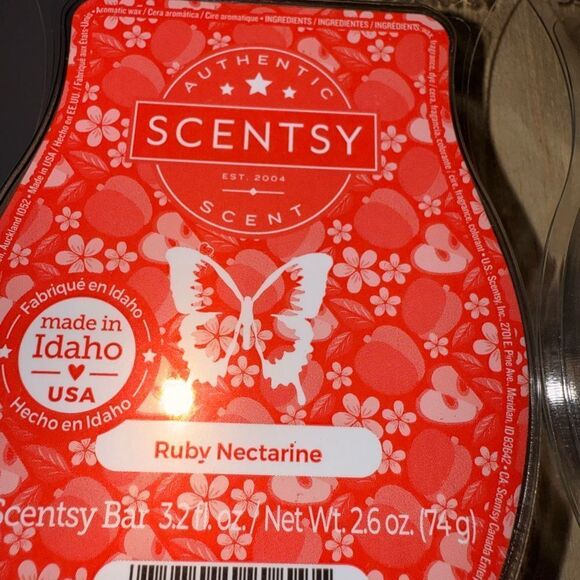 NEW SCENTSY WAX BARS SET OF 2 RUBY NECTARINE AND PACIFIC MIST - Picture 2 of 4
